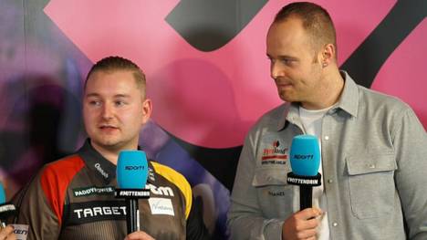 Durch ein ungefährdeten 3:0 Sieg über den Iren Dylan Slevin zieht Dimitri Van den Berg in die nächste Runde. Im Interview spricht er über die Ally Pally Vespe, sein Match und sein kommenden Gegner Callum Rydz.