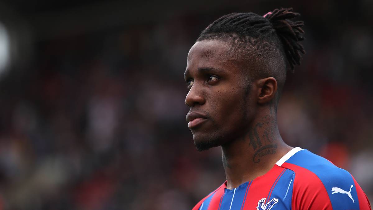 WILFRIED ZAHA (Crystal Palace): Während Lilles Shooting Star auf dem rechten Flügel Dampf machen soll, könnte sein ivorischer Landsmann Zaha den Gegenpart auf der linken Außenbahn geben. Sein Bruder Judicael sagte gegenüber "Sky Sports": "Es ist der Traum meines Bruders, für Arsenal zu spielen. Nach all dem, was Wilfried gegeben hat, um Crystal Palace in der Premier League zu halten, hoffe ich, dass Palace einem Deal mit Arsenal zustimmt." Bei 60 Millionen Euro sollen die Eagles gesprächsbereit sein