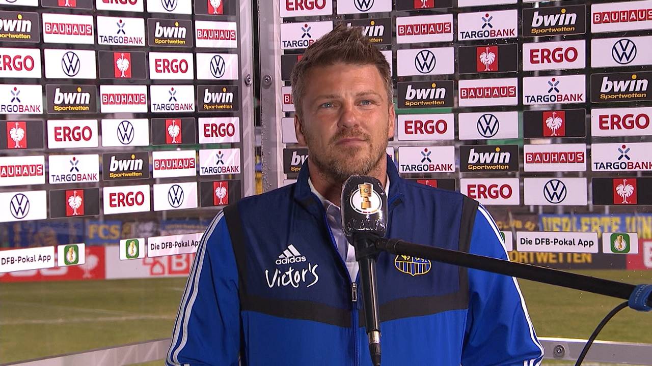 Coach bedient: „Geistiger Dünnpfiff“