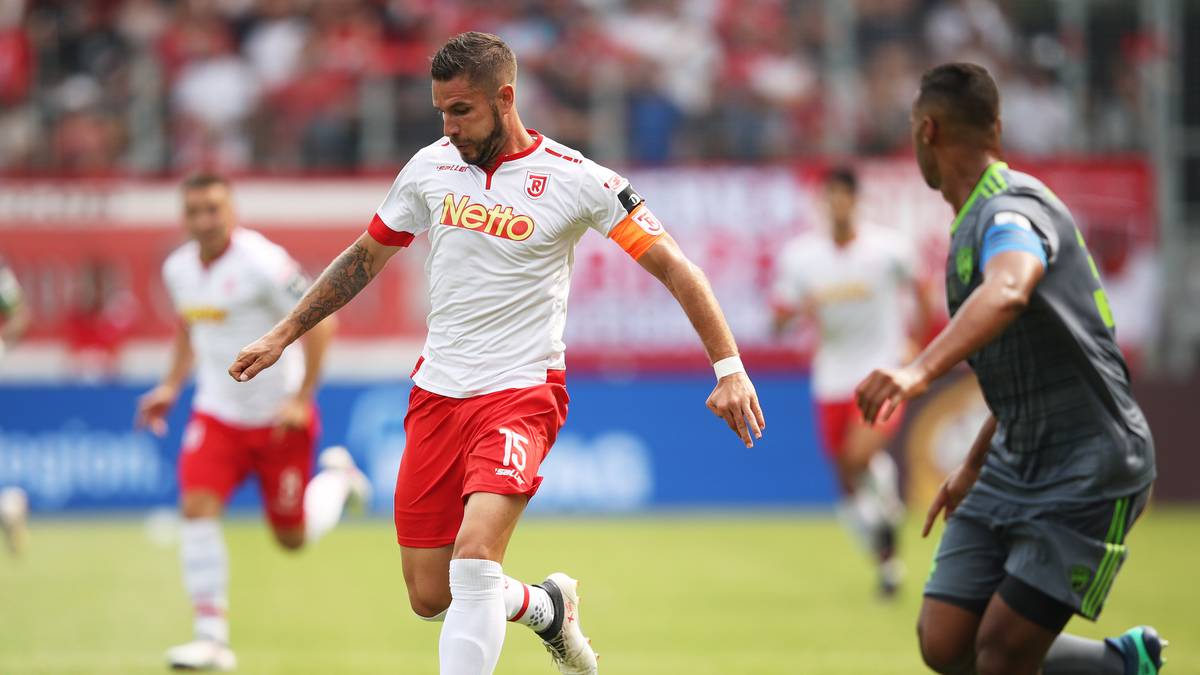 PLATZ 12: Marco Grüttner (Jahn Regensburg) - 12 Tore