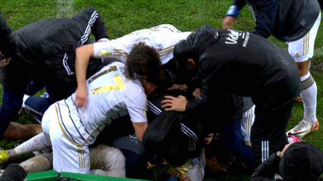 Drittligist Saarbrücken eliminiert nach den Bayern und Frankfurt auch noch Gladbach und steht im Pokal-Halbfinale. Erneut erzielt der Underdog den Siegtreffer in der Nachspielzeit - ein wiederkehrendes Erfolgsrezept.