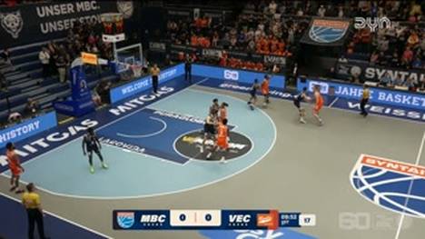 Die BBL-Highlights der Basketball-Partie SYNTAINICS MBC - RASTA Vechta im Video. 
