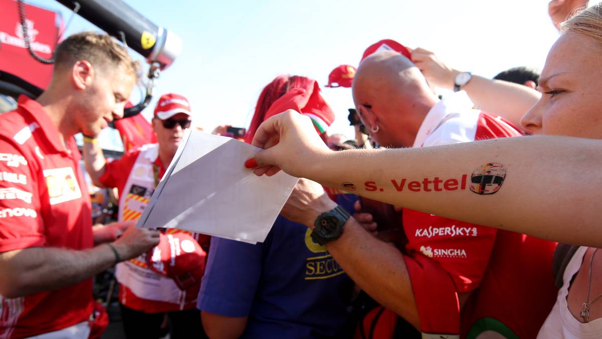 HISTORIE HOCKENHEIM: Ausgerechnet auf seiner Hausstrecke kaum mehr als 40 Kilometer von seinem Geburtsort Heppenheim entfernt hat Vettel noch nie gewonnen. Hockenheim, das ist für Vettel ein weißer Fleck, ein Makel, ein unerfüllter Traum. Sein bestes Ergebnis in Hockenheim ist ein dritter Platz 2010. Seinen einzigen Sieg bei einem Großen Preis von Deutschland fuhr Vettel 2013 ein – allerdings auf dem Nürburgring