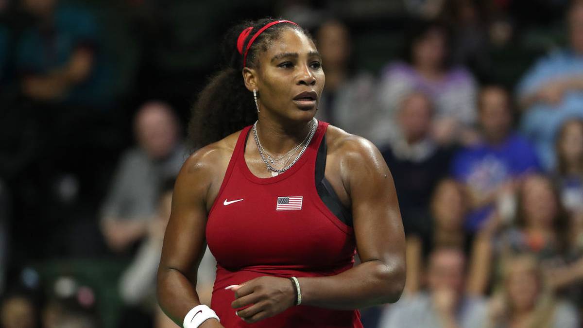 Serena Williams scheint zierliche Tattoos zu mögen, spielt auf dem Court aber groß auf. Die 38-Jährige ist mit 23 Grand-Slam-Titeln die erfolgreichste Spielerin der Tennis-Geschichte