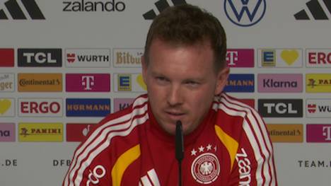 Eine Aussage von Julian Nagelsmann wird in den falschen Kontext gesetzt. Jetzt klärt der Bundestrainer auf der Pressekonferenz darüber auf. 