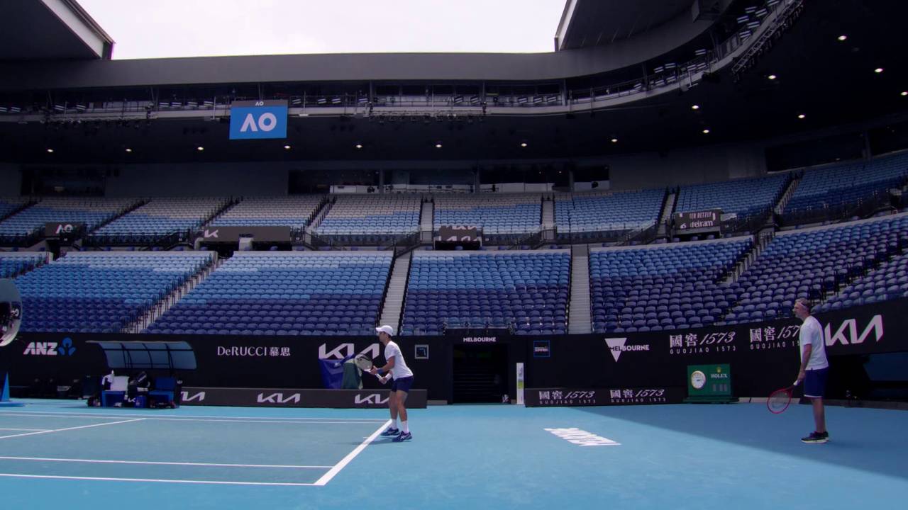 Novak Djokovic ist zurück im Training auf der Anlage der Australian Open