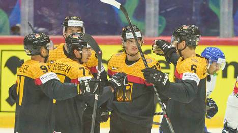 Die deutsche Mannschaft hat bei der Eishockey-WM gegen Italien ein Schützenfest gefeiert