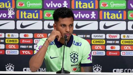 Real Madrids Rodrygo äußert sich zu den Gerüchten rundum einen möglichen Transfer von Kylian Mbappe zu den Königlichen. Der Brasilianer würde sich über einen möglichen Neuzugang in Form des Franzosen freuen.