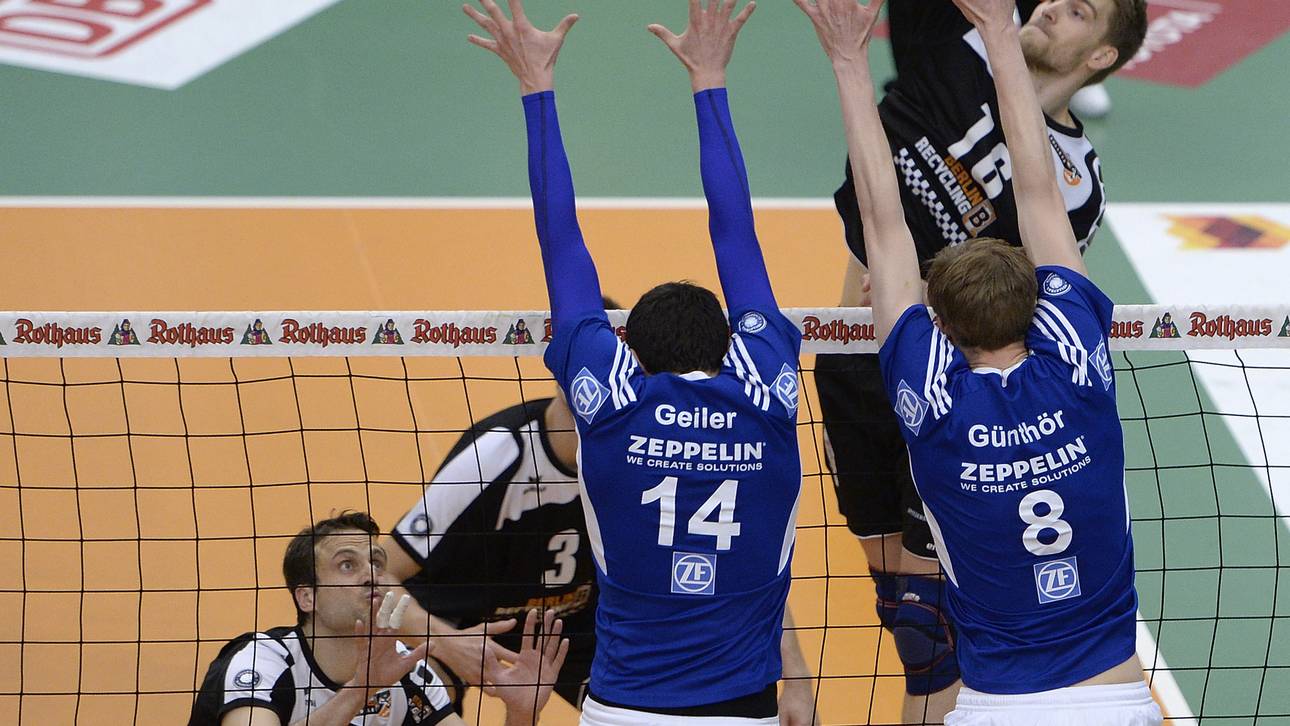 Berlin startet mit Niederlage