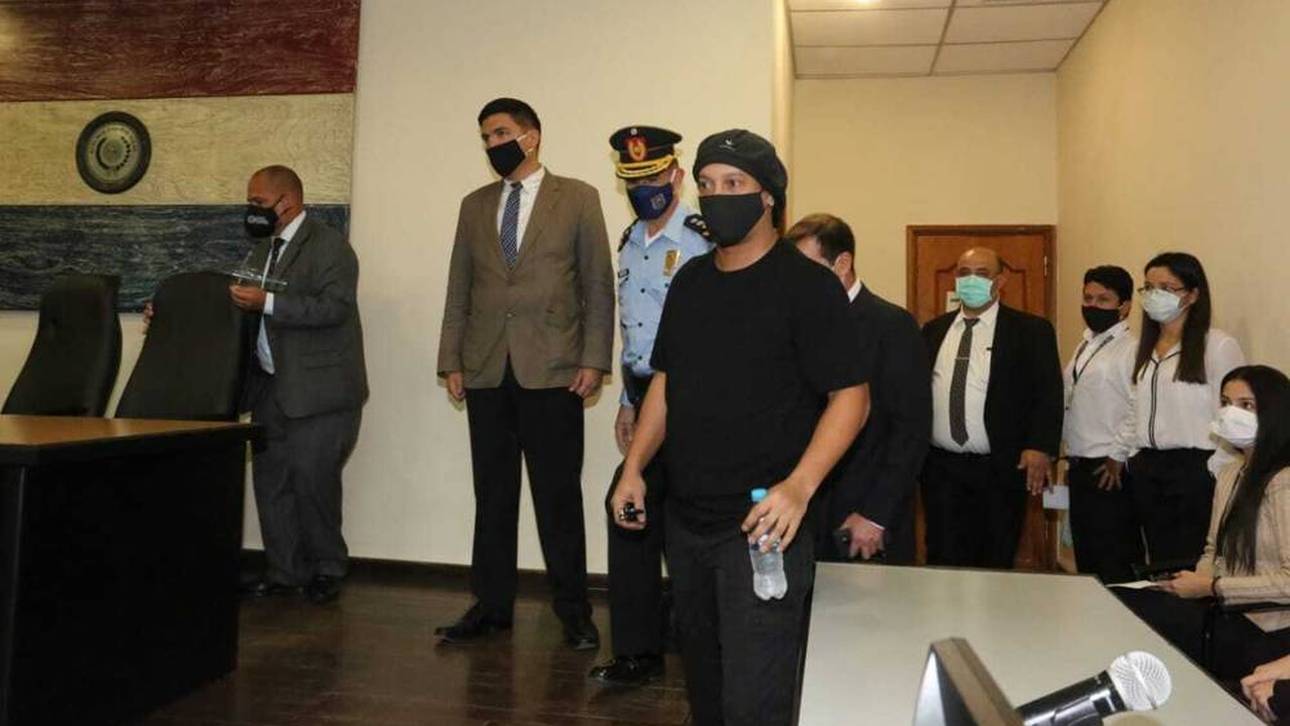 Tiefpunkt: 2020 wird Ronaldinho in Paraguay verhaftet