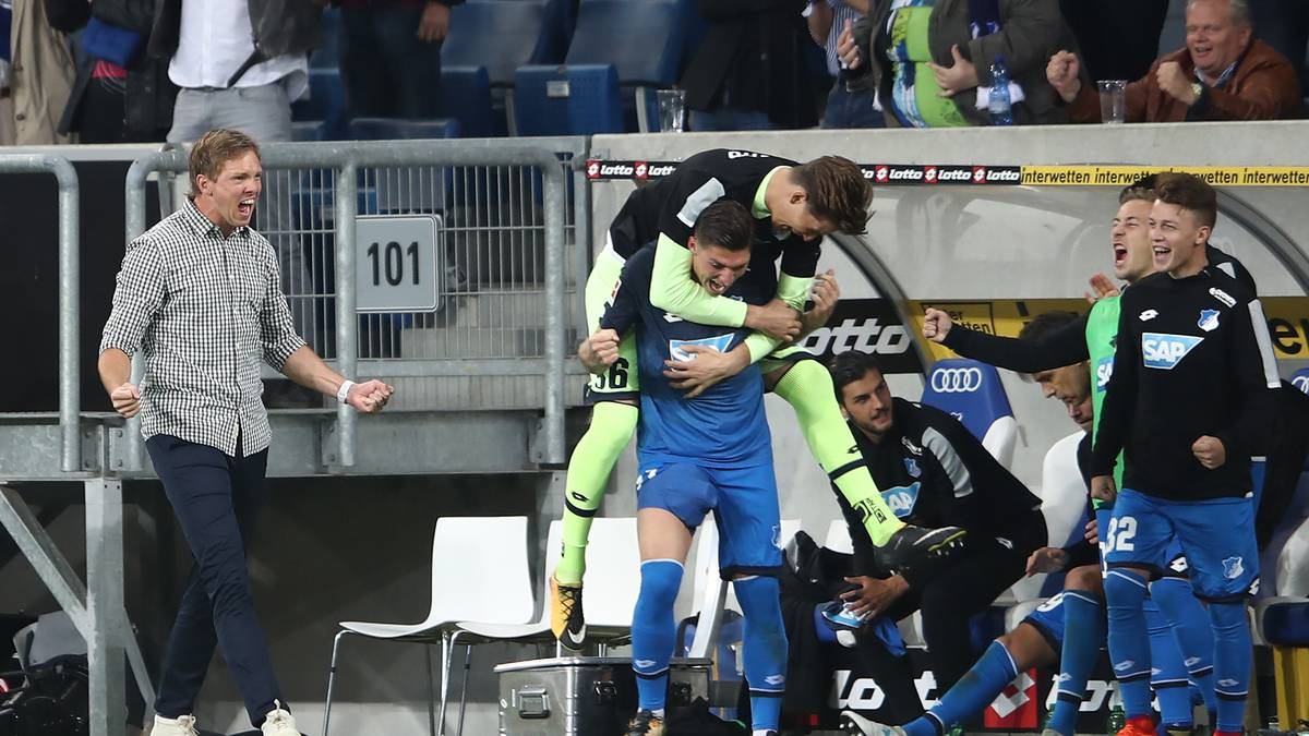 In der Bundesliga erlebt Nagelsmann eine Achterbahnfahrt: Im September gelingt seinem Team ein 2:0-Sieg gegen den FC Bayern. Damit hat Nagelsmann zuhause gegen die Bayern eine perfekte Bilanz von zwei Siegen aus zwei Spielen