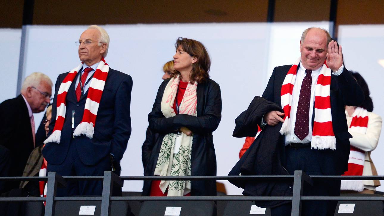 Stoiber für FCB-Zukunft mit Hoeneß