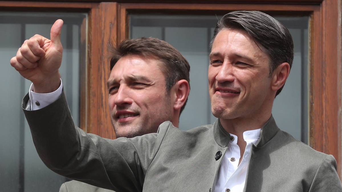 NIKO und ROBERT KOVAC: Schon häufig in ihrer Spieler- wie Trainerkarriere bestritten sie ihren Weg gemeinsam. Zusammen schlossen sie sich 1996 für drei Jahre Bayer Leverkusen an. Zwei Jahre später traf sich das Duo wieder beim FC Bayern. Aktuell trainieren Niko (r.) und Robert (l.) Kovac zusammen den deutschen Rekordmeister