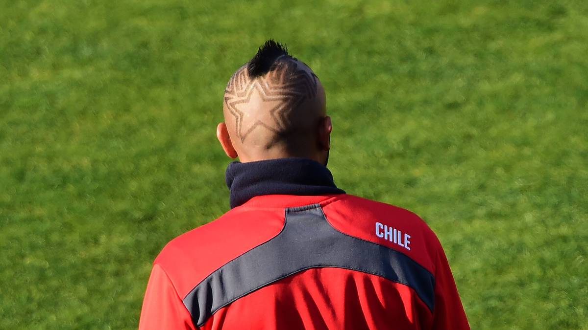 Und nochmal von hinten: Über diese Haar-Highlights dürfen sich seit 2015 auch die Fans des FC Bayern freuen