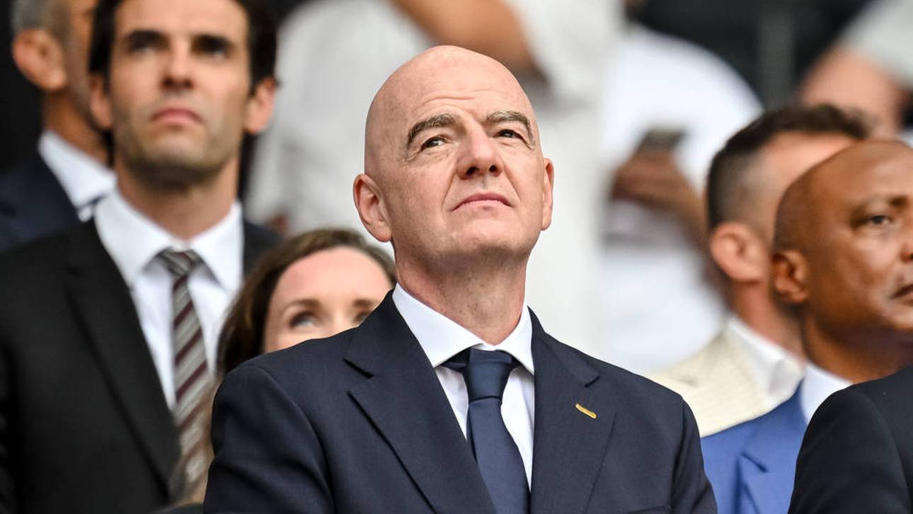 Bericht: UEFA droht Infantino mit Klage