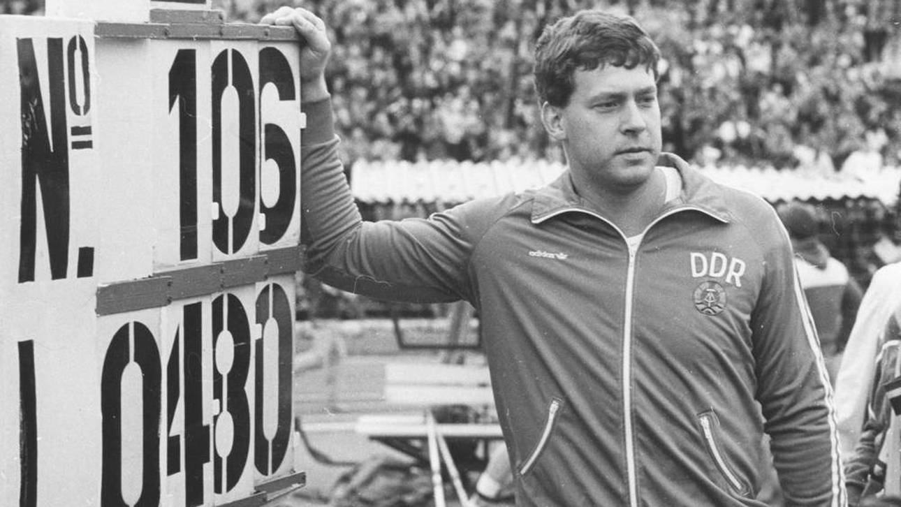 Uwe Hohn stellte im Friedrich-Ludwig-Jahn-Sportpark einen Fabel-Weltrekord auf