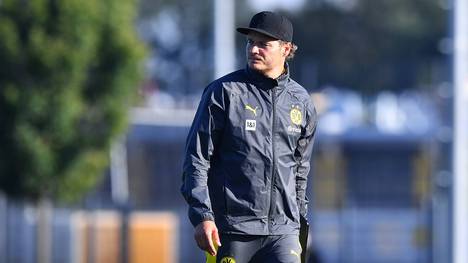Der neue Trainer von Borussia Dortmund stellt sich den Medien vor und verspricht mehr Emotionen und noch mehr Offensivfußball. Warum Edin Terzic aber nicht alles auf den Kopf stellen wird.