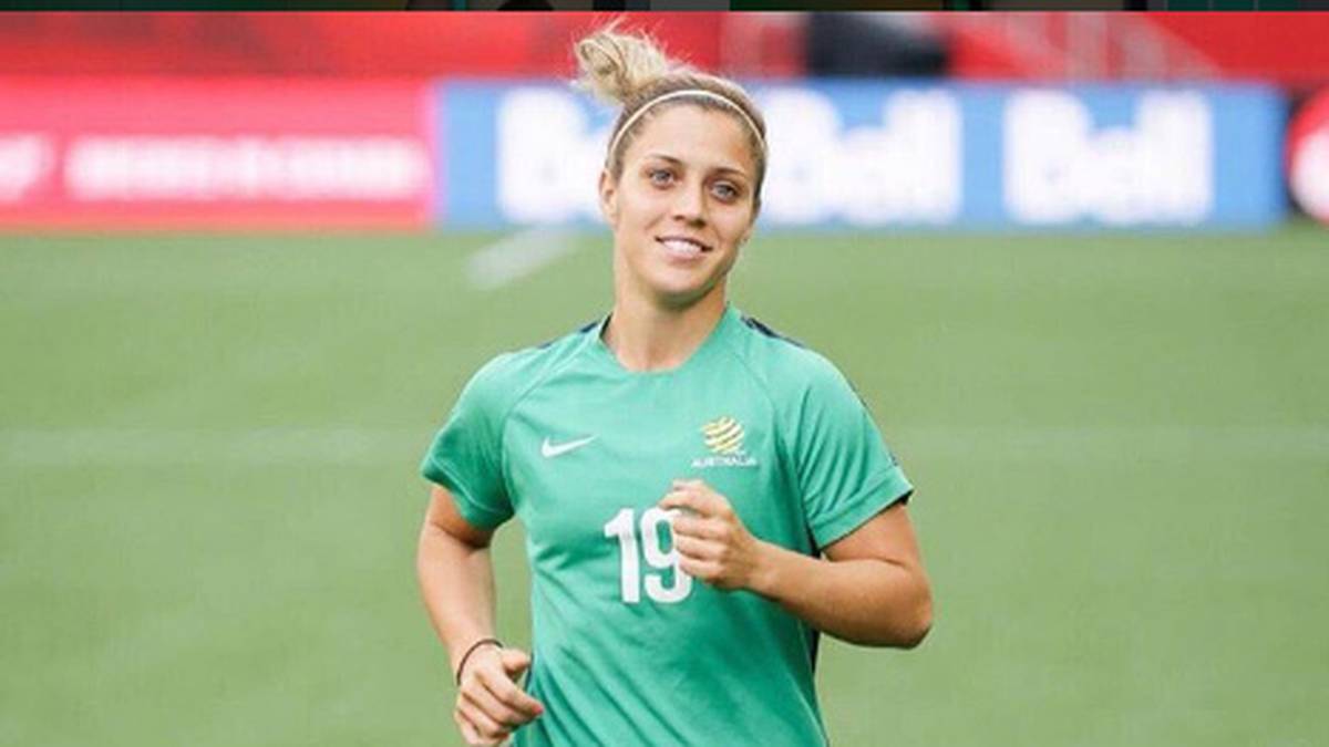 Die Australierin ist auf dem Platz im Mittelfeld beheimatet