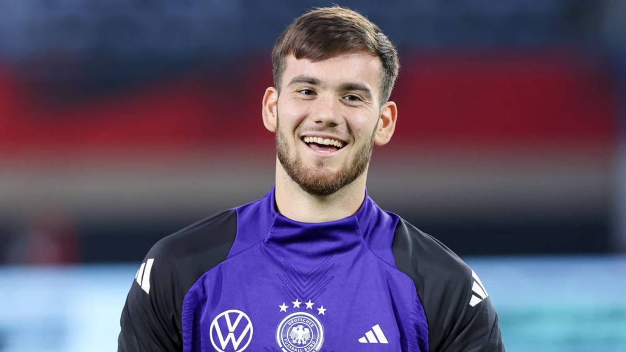 U21-Keeper Dennis Seimen schwärmt von der goldenen Generation