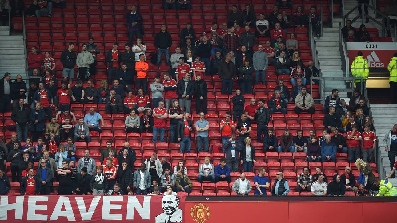 Van Gaal hielt seine Rede vor halbleeren Tribünen