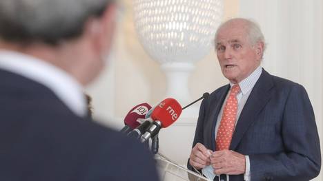 Ex-Real-Präsident Ramon Calderon hofft, dass sich Kylian Mbappe nun doch für die Königlichen entscheidet. Er findet auch, dass man am besten gleich Erling Haaland dazuholen sollte.