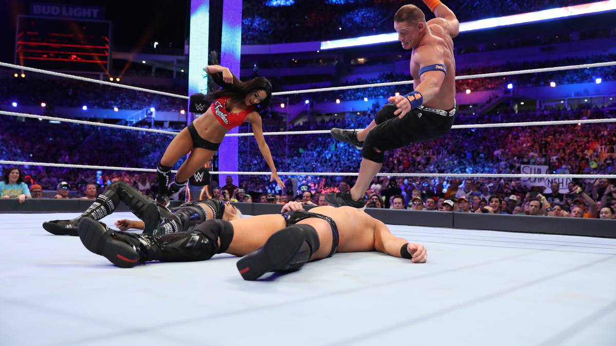 ... und ziehen gemeinsam den Five-Knuckle Shuffle durch