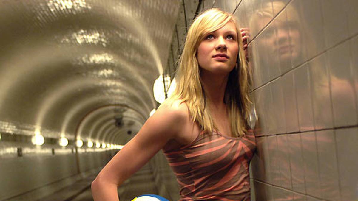 Außenangreiferin Kozuch weiß schon früh, wie man sich in Pose wirft. Dieses Bild stammt aus dem Jahr 2006. Da ist die heutige Spielführerin mit ponischen Wurzeln gerade erst 19