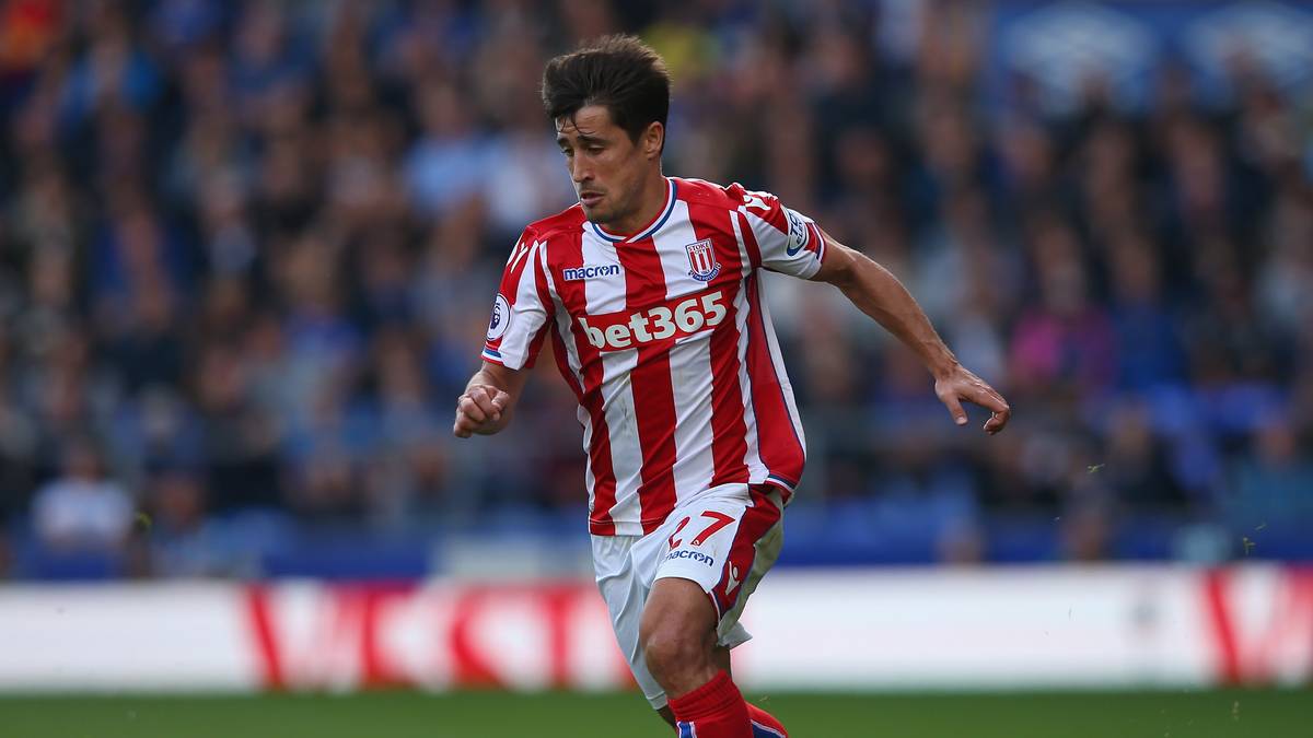 BOJAN KRKIC (Deportivo Alaves): Der Ex-Mainzer Bojan Krkic wechselt wieder nach Spanien. Erstligist Deportivo Alaves sichert sich die Dienste des 27-Jährigen. Das einstige Mega-Talent des FC Barcelona kommt von Stoke City