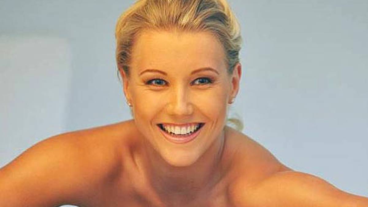 Ihren Fans zeigt die Zuspielerin auch mal ein schönes Lächeln - bei der EM-Medaillenjagd wollen die Schmetterlinge zu ihren Gegnerinnen eher weniger nett sein