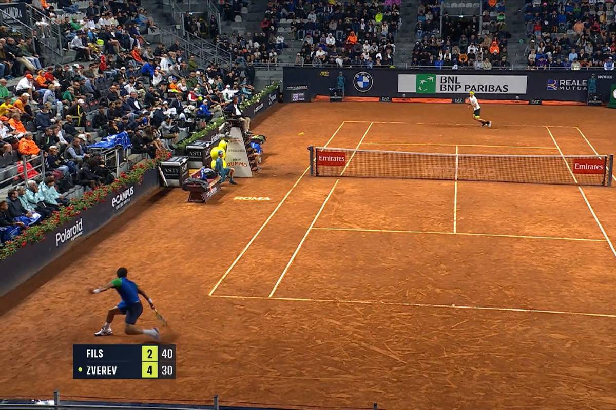 Alexander Zverev legt beim ATP-Masters in Rom eine souveräne Leistung hin - und dominiert im Achtelfinale auch aufgrund seiner mentalen Stärke seinen Gegner Artur Fils. 