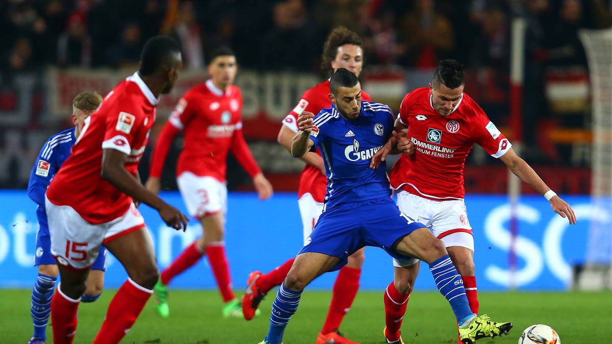 Die Mainzer beschränken sich im weiteren Verlauf aber mehr und mehr darauf, hinten sicher zu stehen und nichts zuzulassen