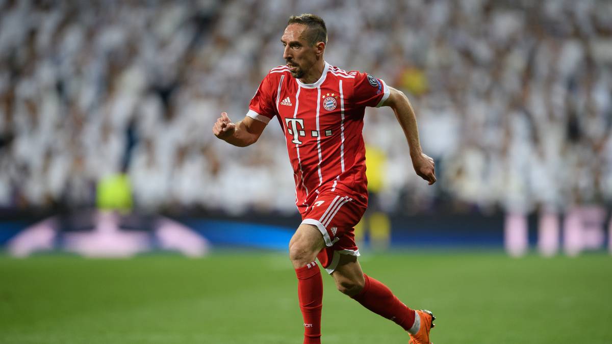 Franck Ribery (35/Vertrag bis 2018): Dem Publikumsliebling liegt ein neuer Ein-Jahresvertrag der Bayern vor. Sehr wahrscheinlich ist, dass der Franzose verlängern wird. Im Sommer 2019 wird dann Schluss sein für ihn beim Rekordmeister. SPORT1-Urteil: Nur gesund noch auf Spitzenniveau