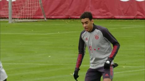 FC Bayern-Star Jamal Musiala ist nach längerem Zögern inzwischen gegen Corona geimpft.