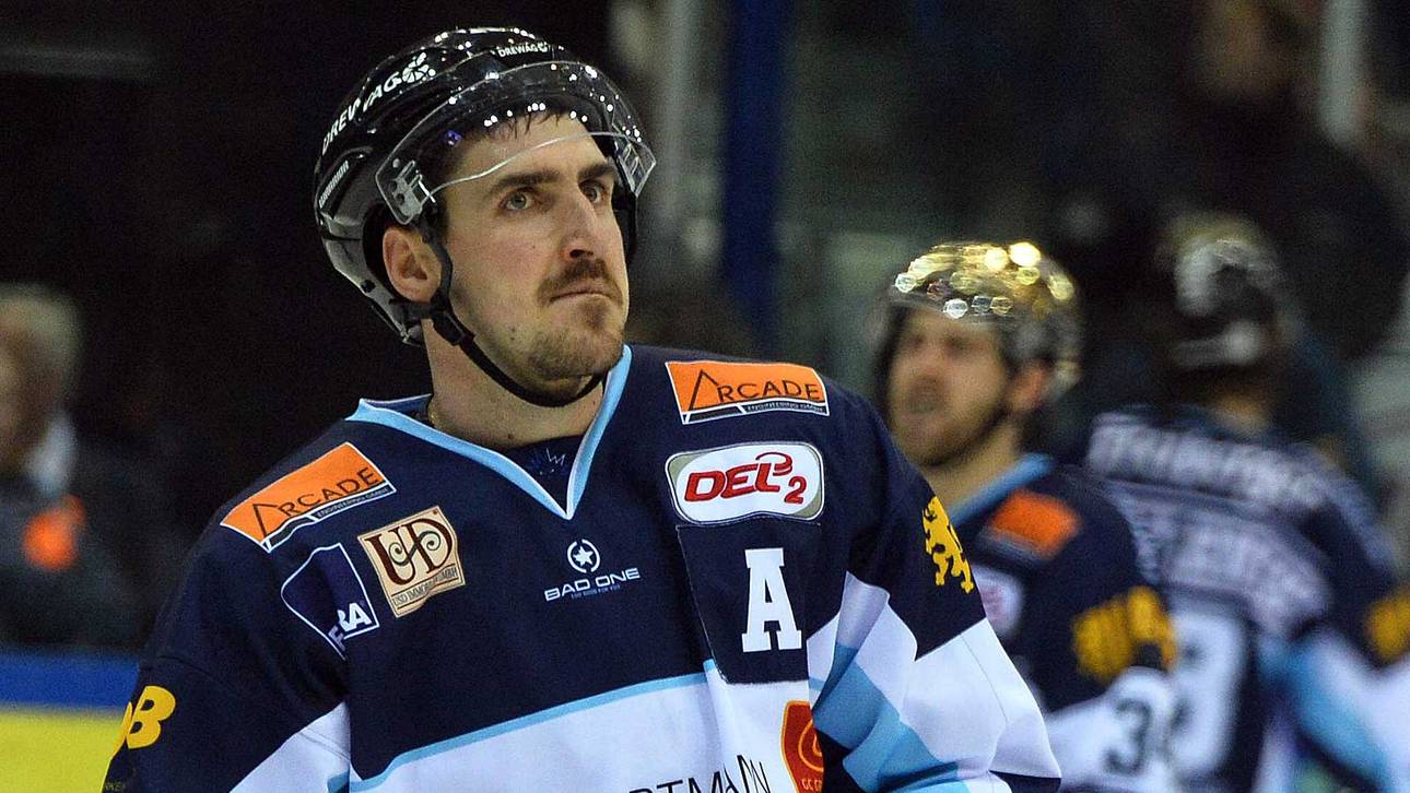 Eislöwen wollen ins Fußballstadion