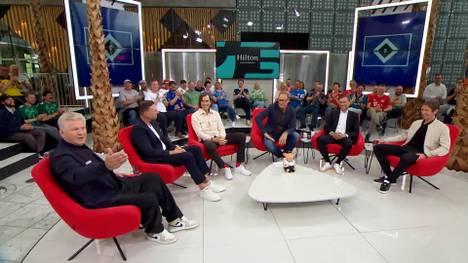SPORT1-Experte Stefan Effenberg liefert sich im Doppelpass mehrere Verbalduelle mit Mounir Zitouni um strittige Schiedsrichter-Entscheidungen des Wochenendes. Nach einem Spruch von Moderator Florian König gibt es tosenden Applaus.