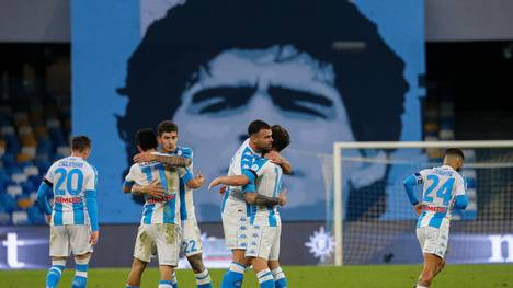Neapel gewann das erste Spiel im "Stadio Diego Armando Maradona"