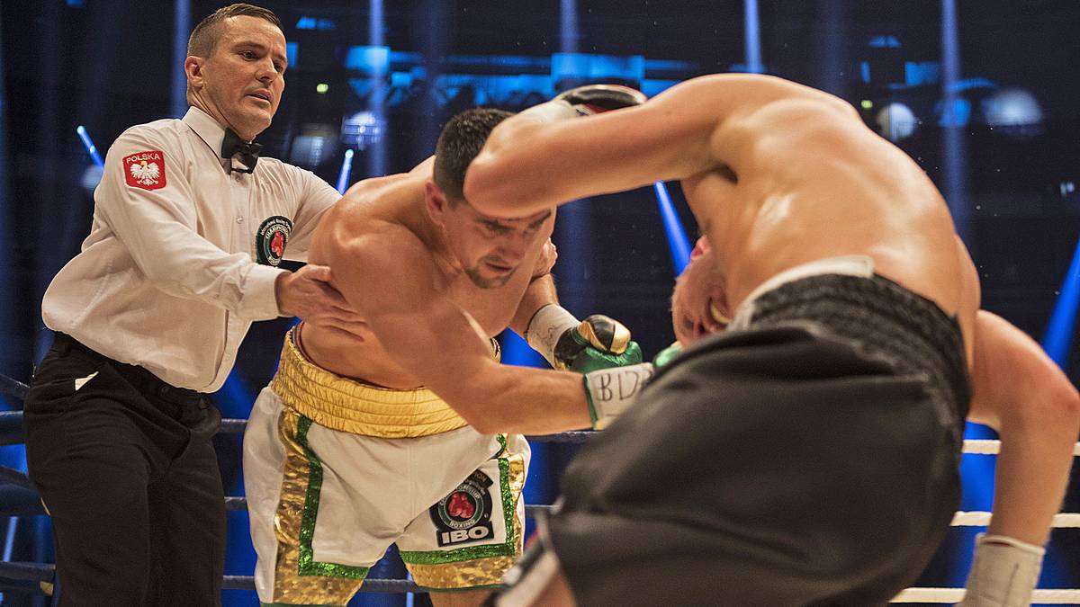 Kein Grund für den 32-Jährigen, aufzugeben. "Substanz und Kondition fehlte noch ein wenig, da muss er nochmal nachlegen", urteilte die deutsche Box-Ikone Henry Maske