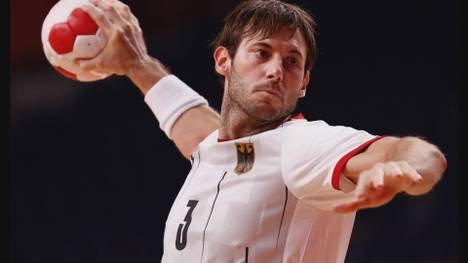 Zweites Spiel, erster Sieg: Die deutschen Handballer haben einen ersten Schritt in Richtung olympisches Viertelfinale gemacht. Kapitän Uwe Gensheimer sorgt dabei für Wirbel.