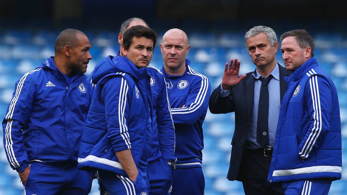 Ob das schon Thema war in der Gesprächsrunde des Chelsea-Trainer-Stabs nach der Heimschlappe?