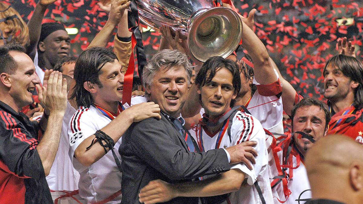 Ancelottis Erfolge als Spieler verblassen allerdings gegen seine Errungenschaften als Trainer. Mit dem AC Mailand, den er acht Jahre lang trainierte, gewann er 2003 und 2007 die Champions League. Im als "Wunder am Bosporus" bekannt gewordenen Champions-League-Finale 2005 gegen den FC Liverpool verspielten Ancelotti und seine Mannschaft indes eine 3:0-Führung und verloren noch im Elfmeterschießen
