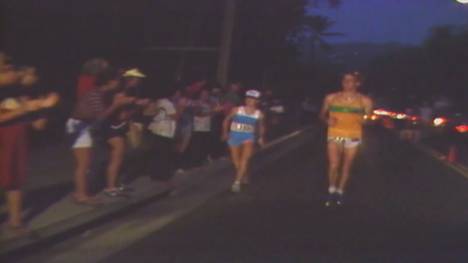 Der Ironman Hawaii ist der älteste Triathlon über die Langdistanz mit 3,86 Kilometer Schwimmen, 180,2 Kilometer Radfahren und 42,195 Kilometer Laufen.