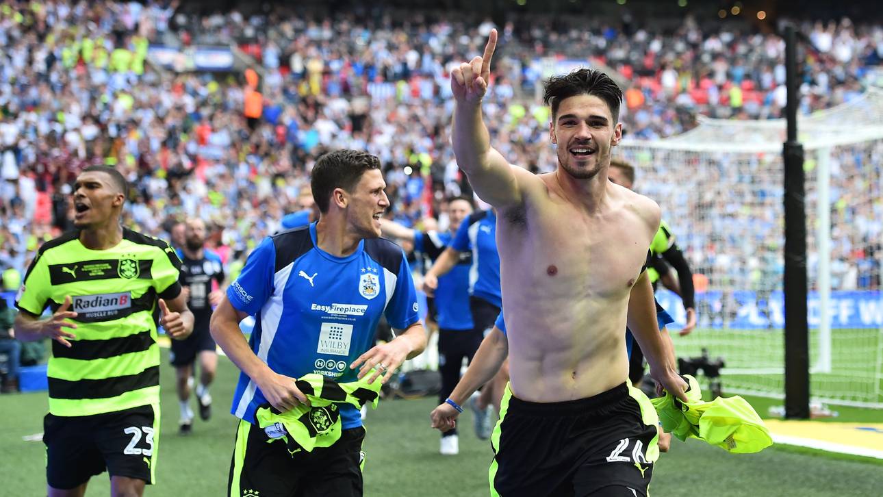 Huddersfield steigt mit Wagner auf