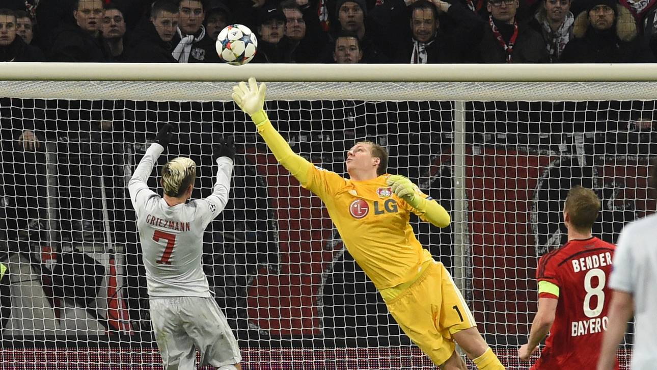 Bernd Leno Antoine Griezmann Leverkusen - Atletico