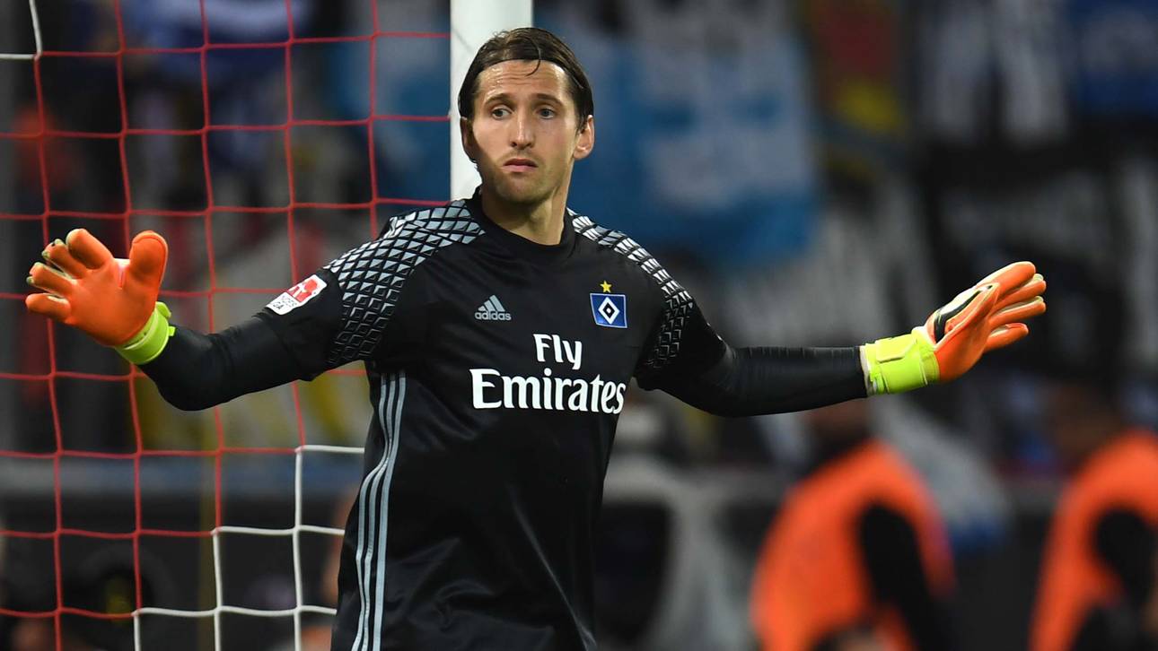 Adler begründet Gehaltseinbußen