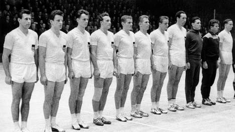 Die deutsche Nationalmannschaft bei der WM 1961 mit Hans Haberhauffe (4.v.l.)