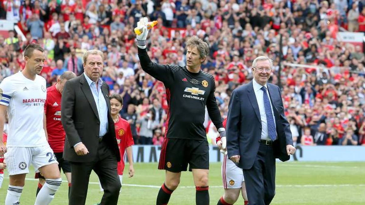 Edwin van der Sar bei einem Legendenspiel für Manchester United