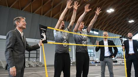 Berlin Recyling Volleys gewannen das erste Finalspiel