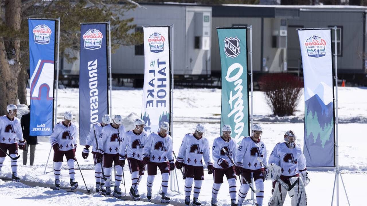 NHL: Outdoor-Spiel muss wegen Sonnenschein unterbrochen werden