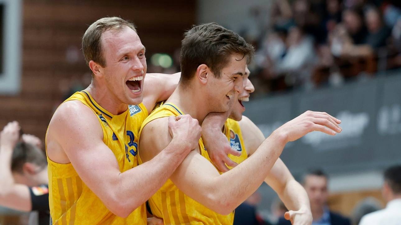 ALBA gewinnt nach Thriller