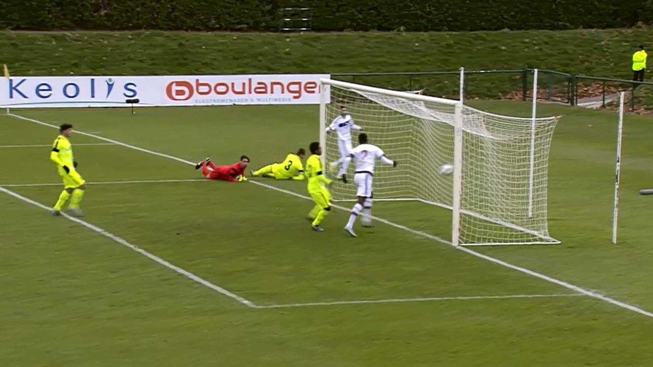 FC Bayern verliert – Bayer remis